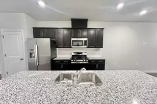 2533 Chert Ln, Raleigh, NC 27610 - Photo 11