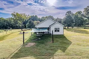 423 Old NC 87, Cameron, NC 28326 - Photo 17