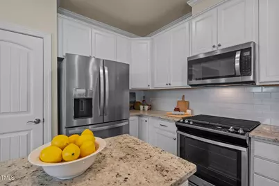 1882 Blue Jay Point, Apex, NC 27502 - Photo 9