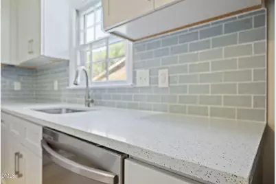 105 E Murray Avenue, Durham, NC 27704 - Photo 7