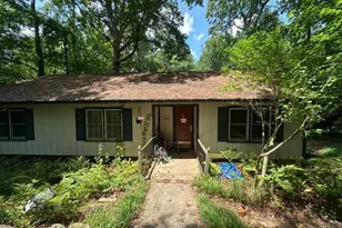 510 Yorktown Dr, Chapel Hill, NC 27516 - Photo 1