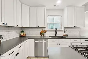 1016 Mills St, Raleigh, NC 27608 - Photo 11