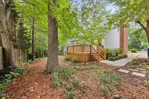 4404 Lancashire Dr, Raleigh, NC 27613 - Photo 29