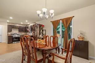 406 Carrie Ct, Burlington, NC 27215 - Photo 9