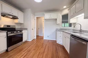 819 Sunrise Dr, Garner, NC 27529 - Photo 7