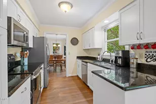 7 Fox Chase Ln, Durham, NC 27713 - Photo 11