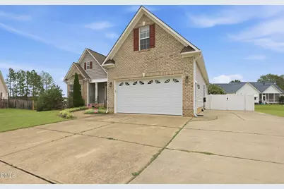 166 Creekwood Circle, Smithfield, NC 27577 - Photo 3