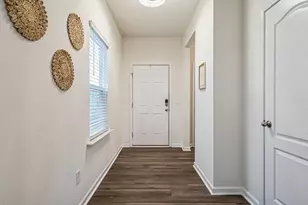 213 Sage Oak Ln, Holly Springs, NC 27540 - Photo 9