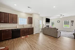 4939 Pioneer Dr, Sanford, NC 27332 - Photo 7