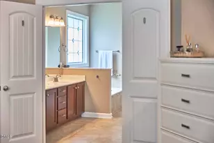 2106 Hemlock Hill Dr, Durham, NC 27703 - Photo 31