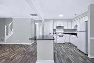 708 Powell Dr, Raleigh, NC 27606 - Photo 17
