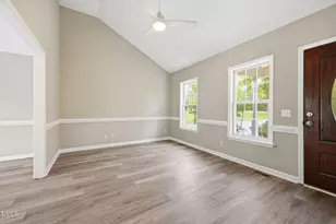 5704 Stone Crystal Dr, Fuquay Varina, NC 27526 - Photo 3