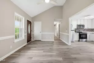 5704 Stone Crystal Dr, Fuquay Varina, NC 27526 - Photo 5