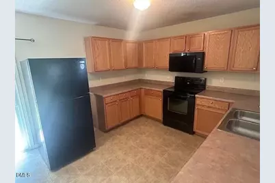 76 Buckleigh Drive, Clayton, NC 27527 - Photo 5