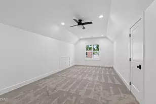 5021 Sandlewood Dr, Raleigh, NC 27609 - Photo 43