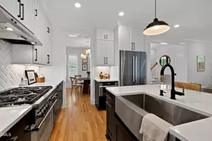 5021 Sandlewood Dr, Raleigh, NC 27609 - Photo 13