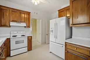 412 N 3rd St, Smithfield, NC 27577 - Photo 19