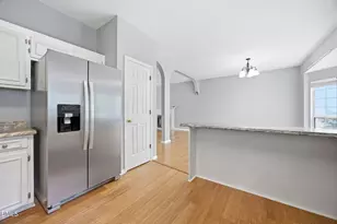 3805 Hollycrest Ct, Raleigh, NC 27612 - Photo 17