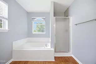 3805 Hollycrest Ct, Raleigh, NC 27612 - Photo 23