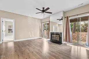 6121 Sunpointe Dr, Raleigh, NC 27606 - Photo 9