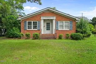 208 E C St, Erwin, NC 28339 - Photo 3
