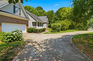 3607 Old Farm Ct, Graham, NC 27253 - Photo 5