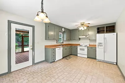3805 Manor Drive, Clayton, NC 27520 - Photo 5