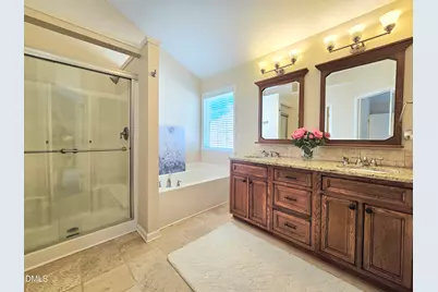 5525 Keowee Way, Raleigh, NC 27616 - Photo 9