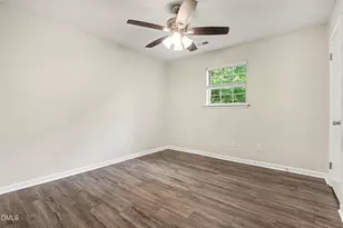 1104 Pecan Pl, Durham, NC 27704 - Photo 11