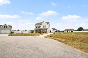 228 Monroe Fields Dr, Benson, NC 27504 - Photo 5