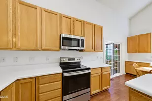 226 Castle Hayne Dr, Cary, NC 27519 - Photo 15