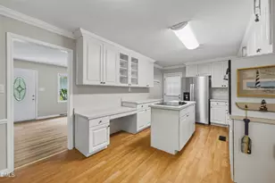 715 White Oak Dr, Cary, NC 27513 - Photo 17