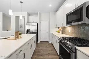 709 Toulouse Ct, Cary, NC 27519 - Photo 17