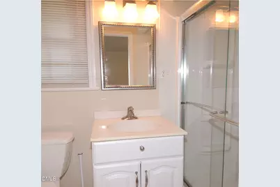 706 Smedes Place, Raleigh, NC 27605 - Photo 11