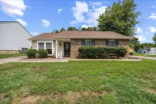 1621 River Knoll Dr, Raleigh, NC 27610 - Photo 1