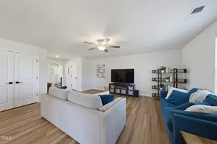32 Tralee Ct, Fuquay Varina, NC 27526 - Photo 5
