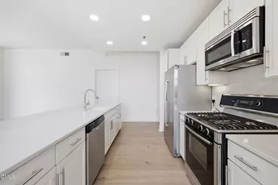 140 W Franklin Street, Chapel Hill, NC 27516 - Photo 9