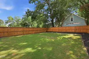 413 Heather Dr, Raleigh, NC 27606 - Photo 15