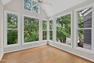 1000 Brighthurst Dr, Raleigh, NC 27605 - Photo 15