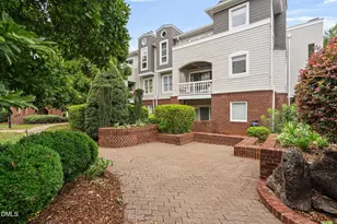 1000 Brighthurst Dr, Raleigh, NC 27605 - Photo 29