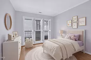1000 Brighthurst Dr, Raleigh, NC 27605 - Photo 23