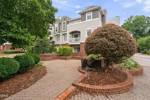 1000 Brighthurst Dr, Raleigh, NC 27605 - Photo 37