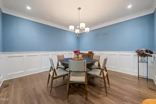 225 Anniston Ct, Cary, NC 27519 - Photo 9