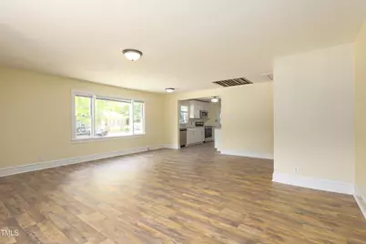 605 E Montgomery Street, Henderson, NC 27536 - Photo 9
