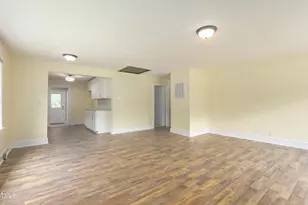 605 E Montgomery St, Henderson, NC 27536 - Photo 5