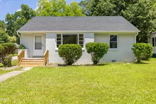 605 E Montgomery St, Henderson, NC 27536 - Photo 1