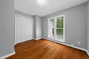 114 Planetree Ln, Cary, NC 27511 - Photo 9