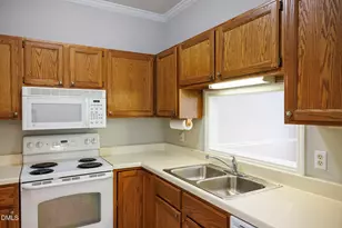 90 Stone Hill Ct, Durham, NC 27704 - Photo 13