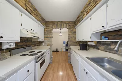 4709 Edwards Mill Road #E, Raleigh, NC 27612 - Photo 9