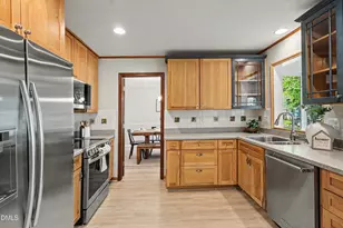 323 Walnut St, Cary, NC 27511 - Photo 9